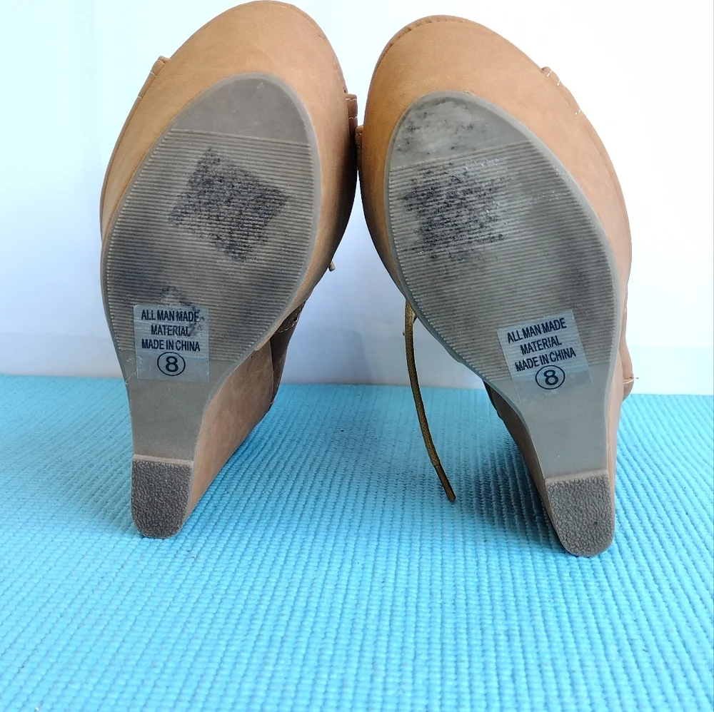 Charlotte Russe Tan Platform Wedges - Picture 9 of 9